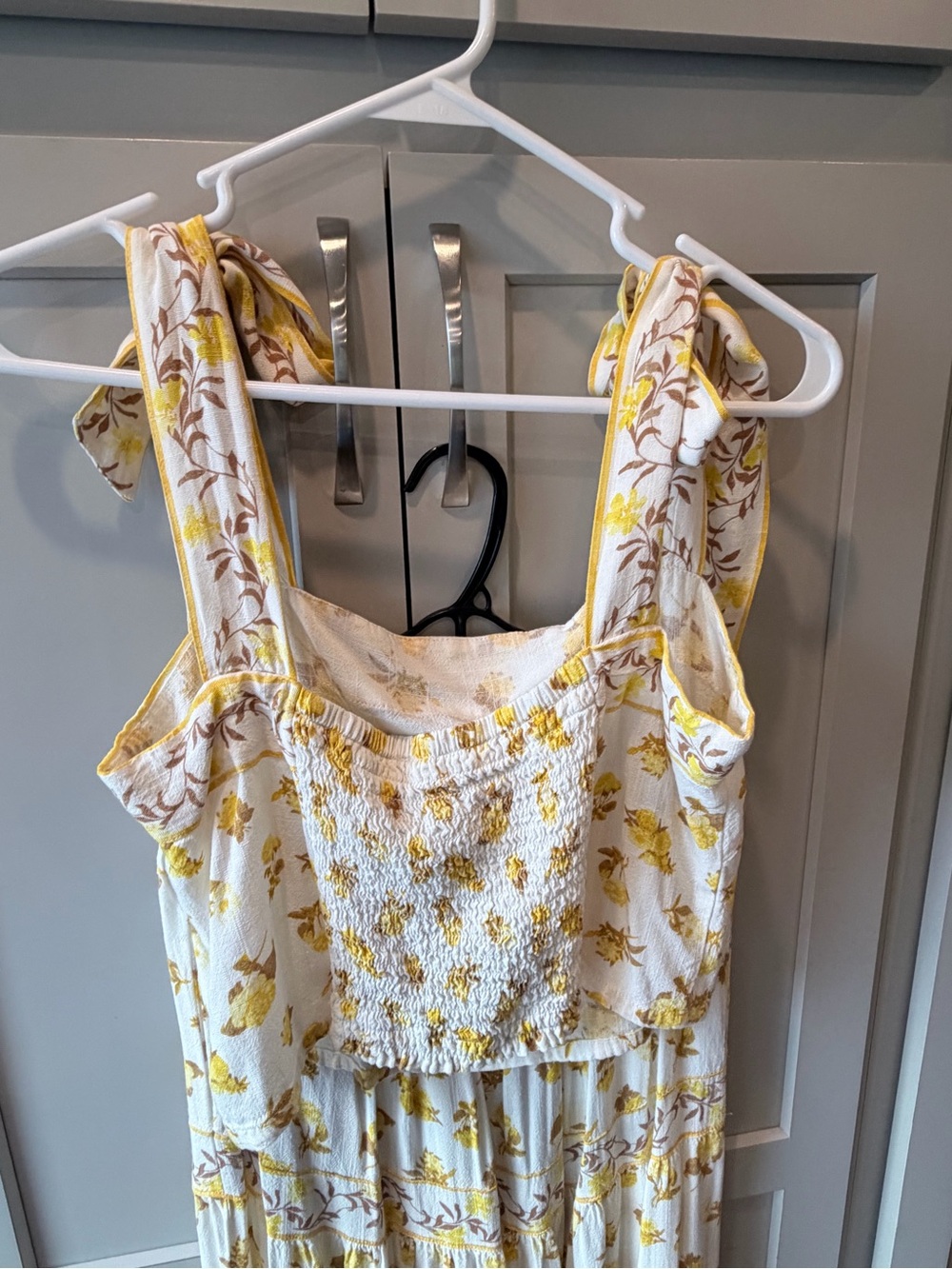 Rose & Olive White and Yellow Floral Maxi Skirt Set - Picture 4 of 5